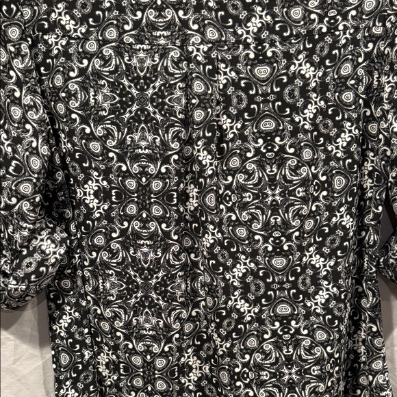 Express Black and White Patterned Button Down Shirt - Picture 10 of 11